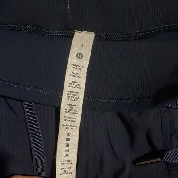 Women’s lululemon joggers - Picture 4 of 5